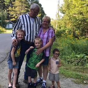 Meet your Posher, Julie